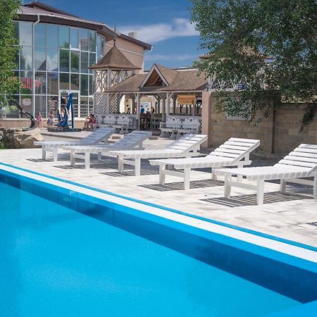 Парадиз Hotel โคเบลโว ภายนอก รูปภาพ