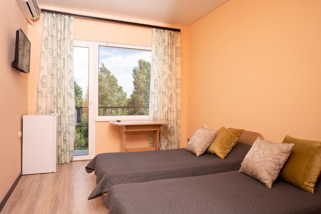 Парадиз Hotel โคเบลโว ภายนอก รูปภาพ